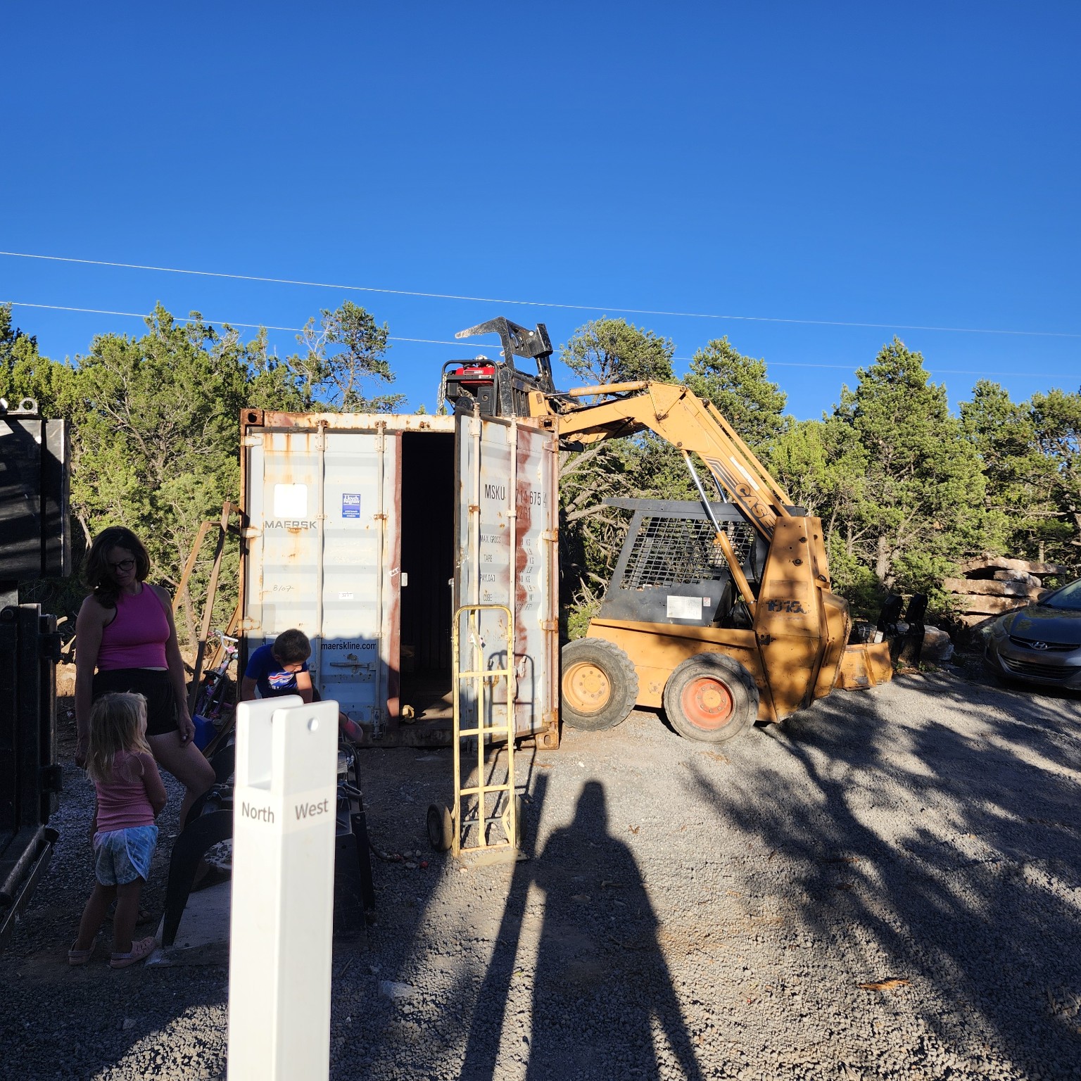 Skid-steer cleanout